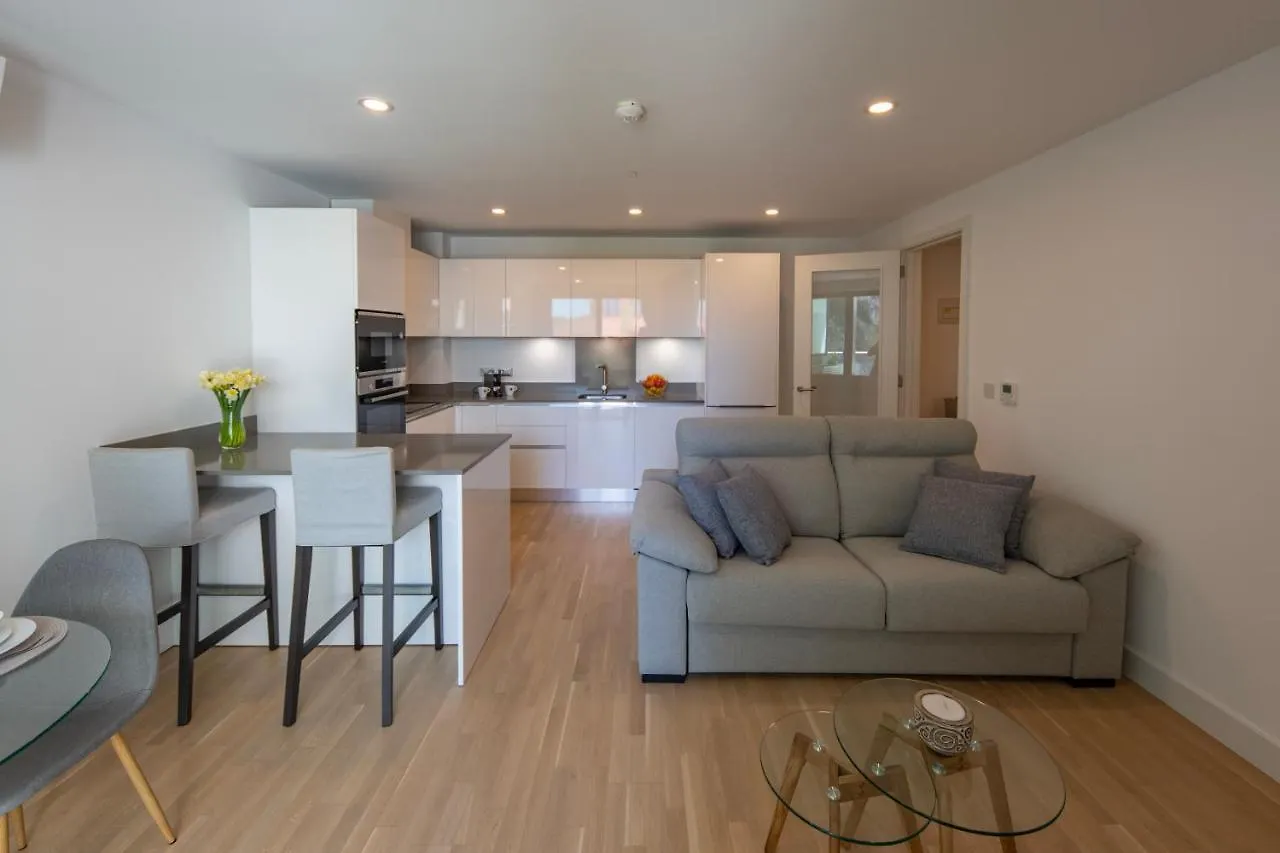 Brand New Luxury 1 Bed 2 Bath Apartment - Spa & Pool Gibraltar
